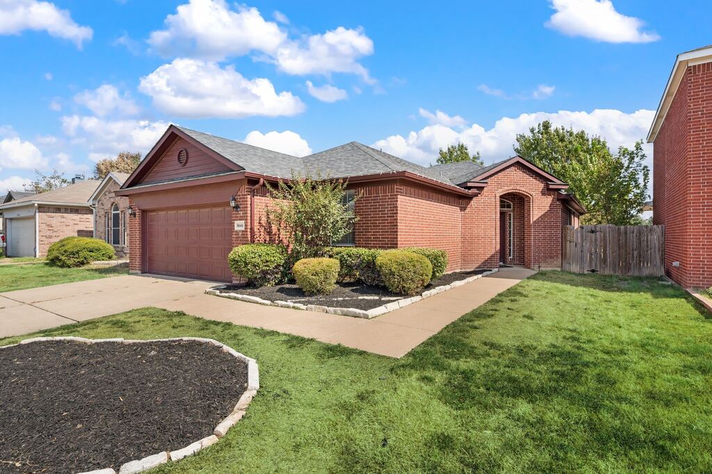 8644 Arcadia Park Drive, Fort Worth, TX 76244 — photo 1