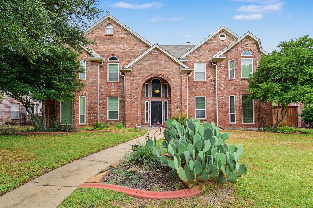 1713 Endicott Drive