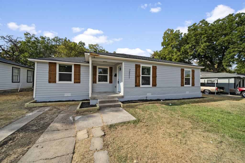 2451 Hudspeth Avenue, Dallas, TX 75216 — photo 1