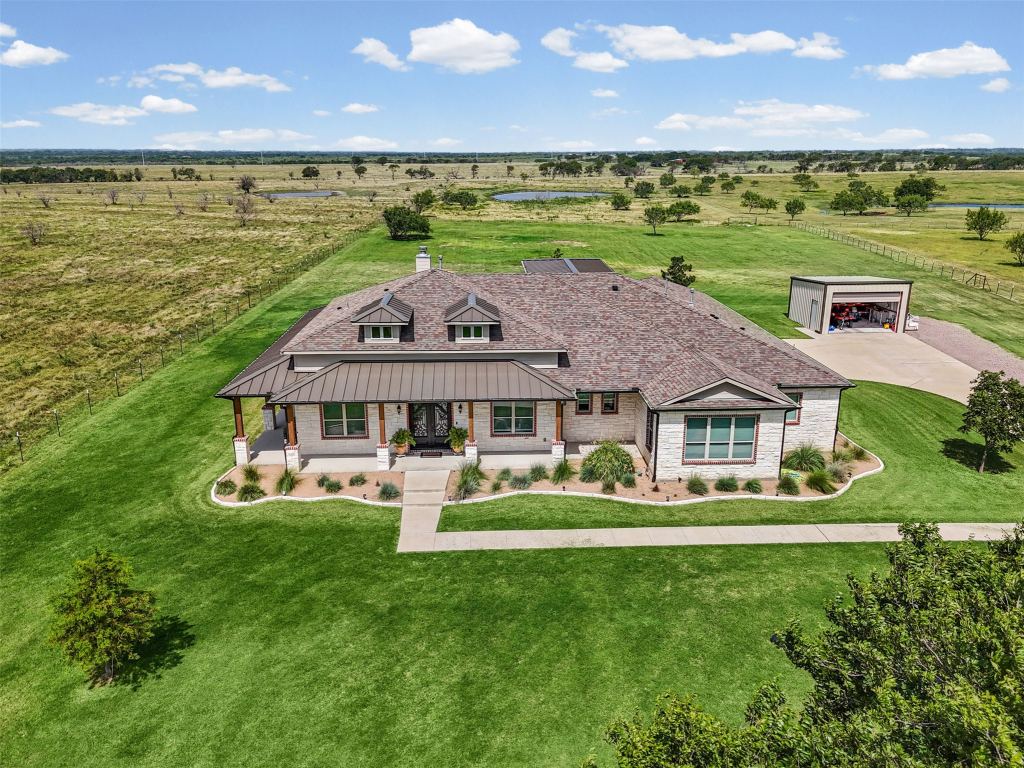 511 Alsdorf Road, Ennis, TX 75119 — photo 1