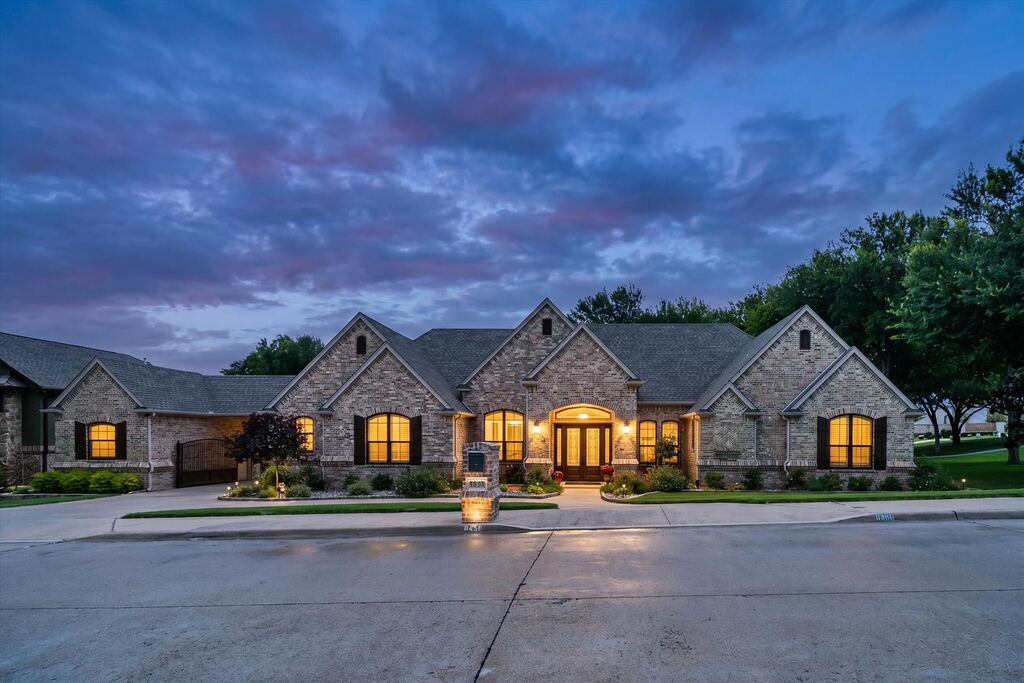 8450 Waterfront Court, Fort Worth, TX 76179 — photo 1