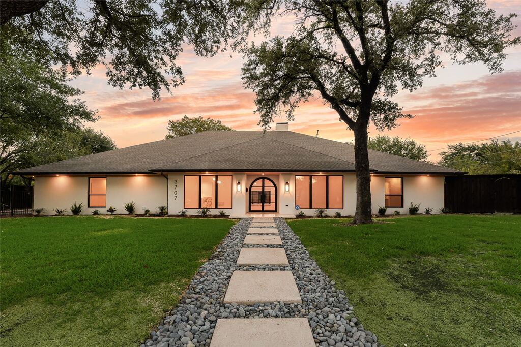3707 Princess Lane