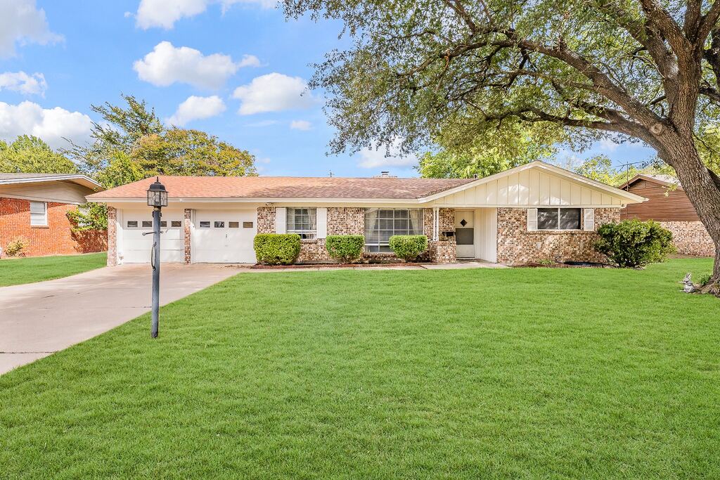 4001 Reagan Drive, Fort Worth, TX 76116 — photo 1