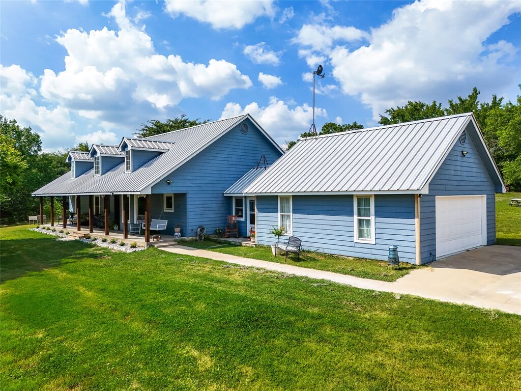 1088 Bub Hill Road, Whitewright, TX 75491 — photo 1