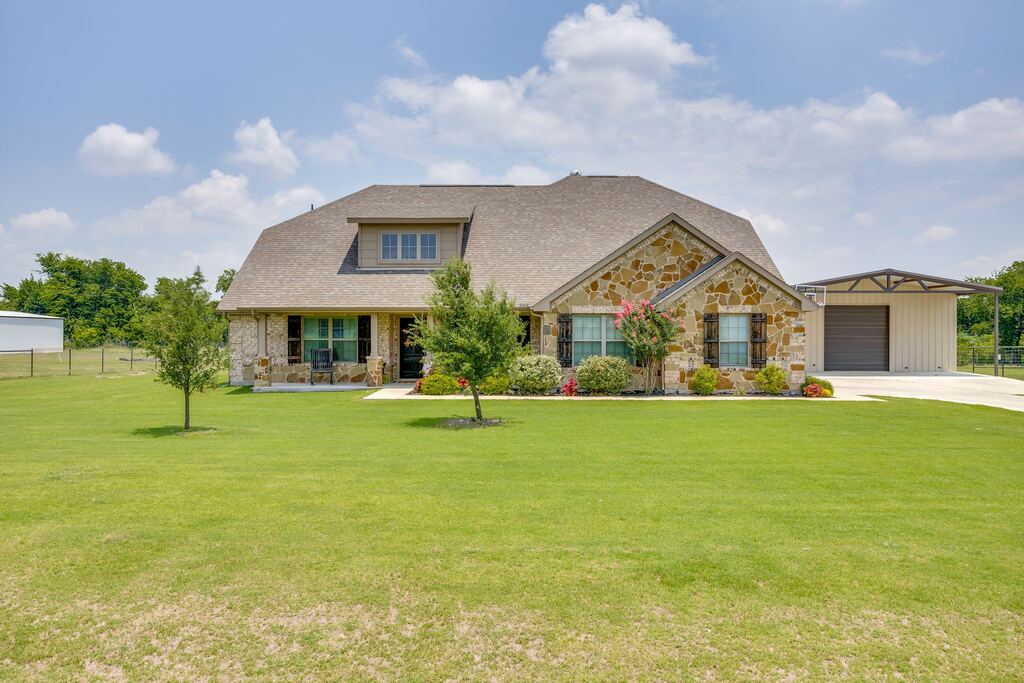 7809 Emersyn Drive, Rio Vista, TX 76093 — photo 1