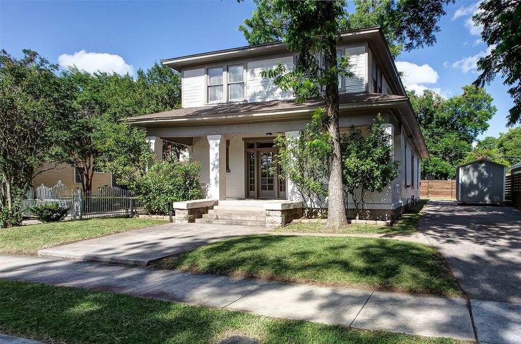 1601 S Henderson Street, Fort Worth, TX 76104 — photo 1