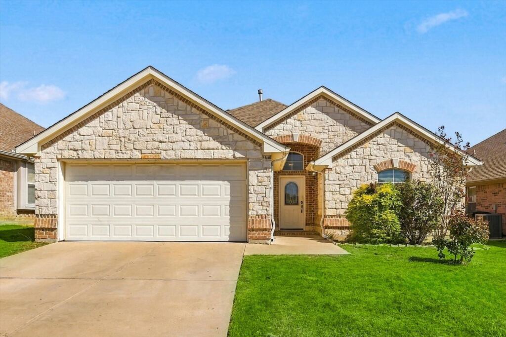 8600 Western Meadows Drive, Fort Worth, TX 76244 — photo 1