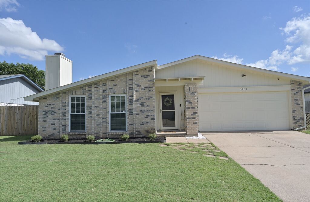 3409 Forest Creek Drive, Fort Worth, TX 76123 — photo 1