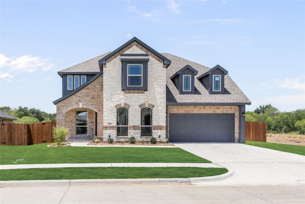 158 Creekside Drive, Sanger, TX 76266 — photo 1