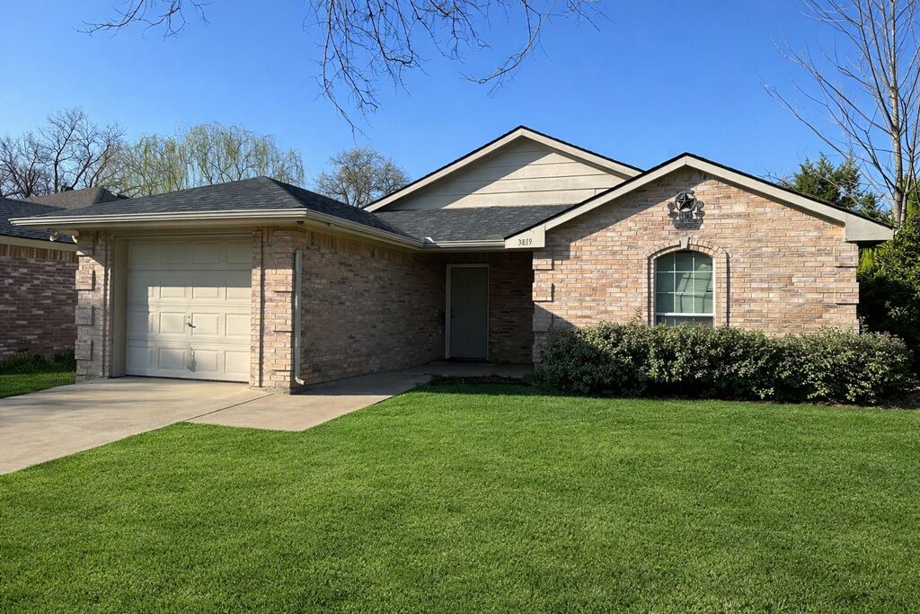 3819 Kiest Valley Court, Dallas, TX 75233 — photo 1