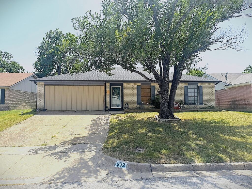812 Reveille Road, Fort Worth, TX 76108 — photo 1