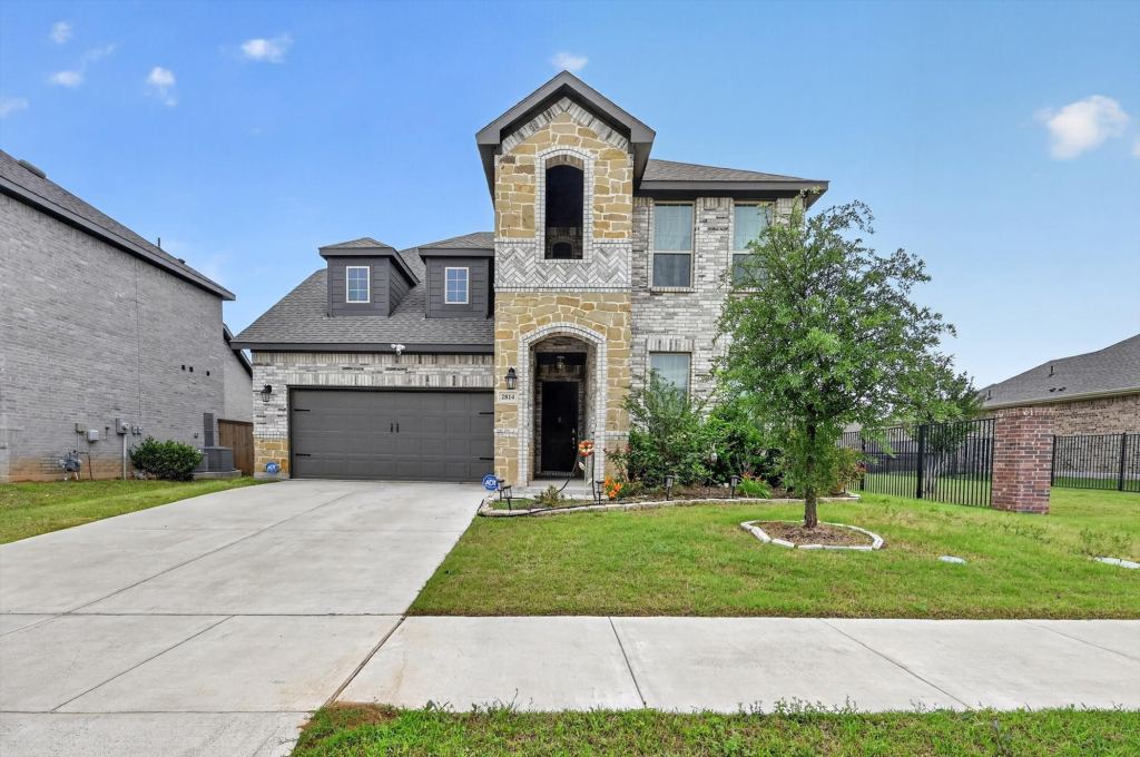 2814 Grand Lookout Lane