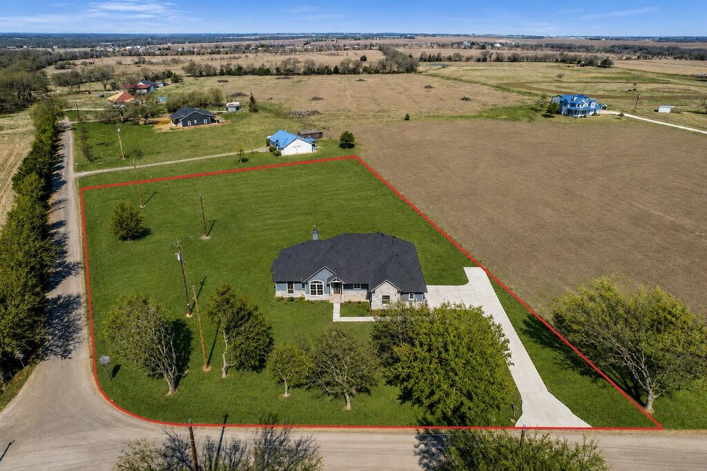4609 County Road 206, Grandview, TX 76050 — photo 1