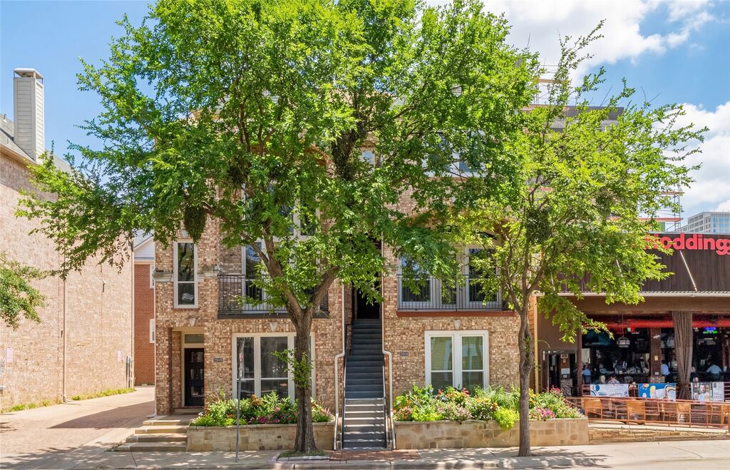 2906 Thomas Avenue, Dallas, TX 75204 — photo 1