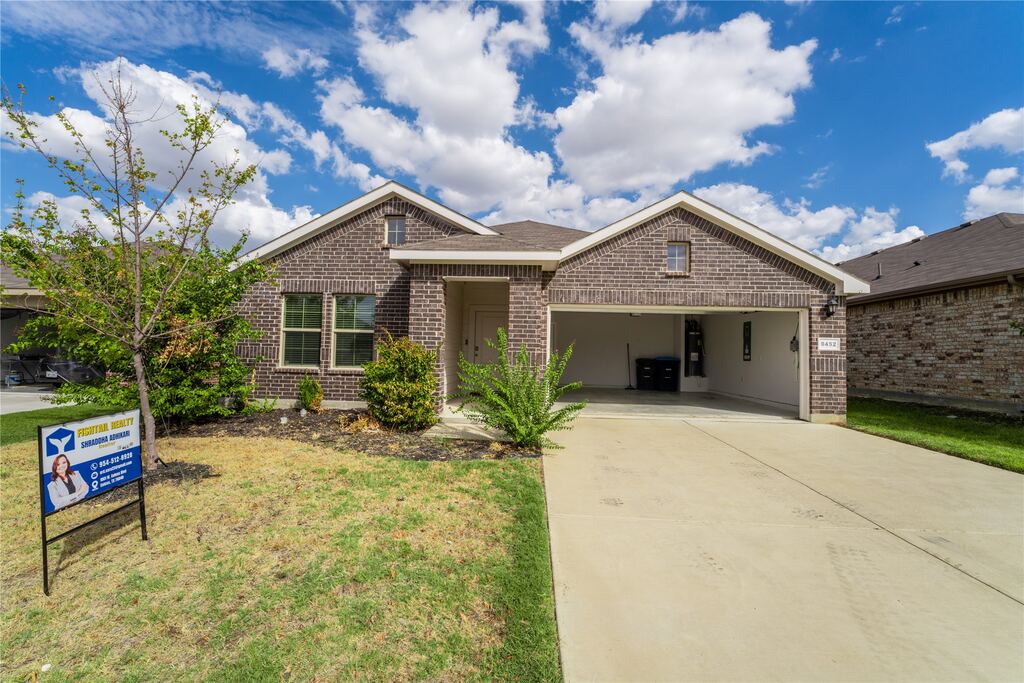 9452 Firedog Drive, Fort Worth, TX 76131 — photo 1