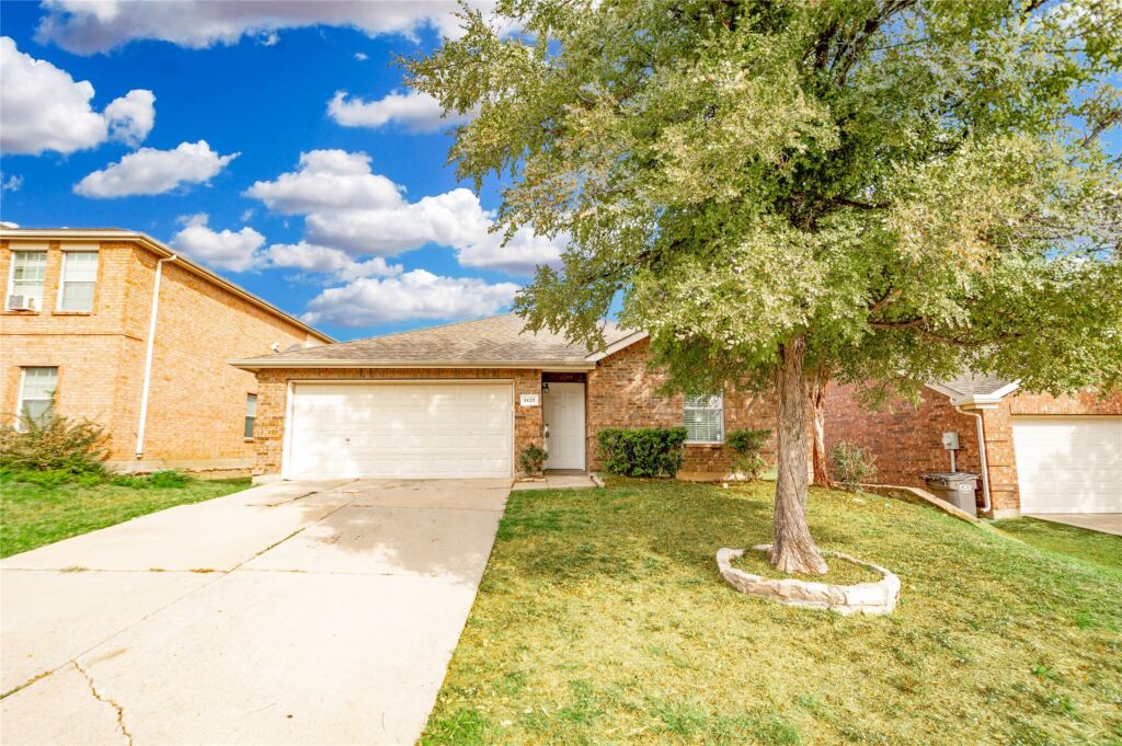 1425 Waterford Drive, Little Elm, TX 75068 — photo 1