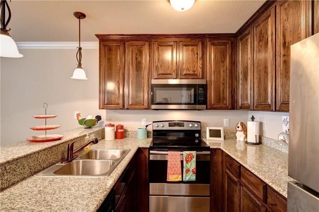 701 S Lillian Street, Stephenville, TX 76401 — photo 1