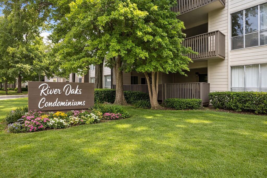 4845 Cedar Springs Road 174, Dallas, TX 75219 — photo 1
