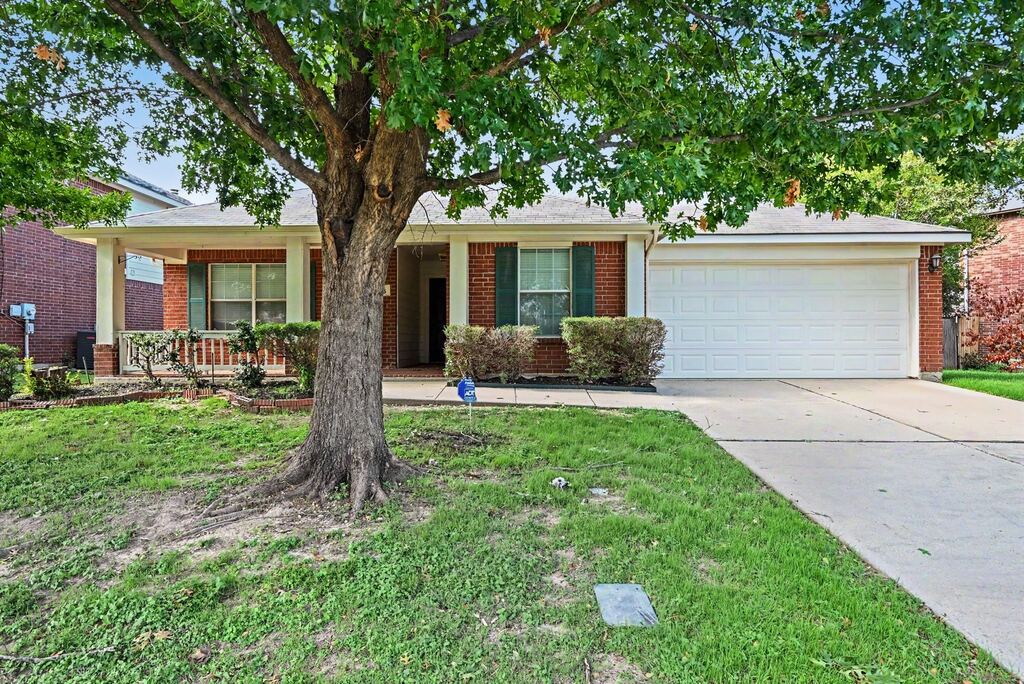 705 Fox Hunt Trail, Fort Worth, TX 76179 — photo 1