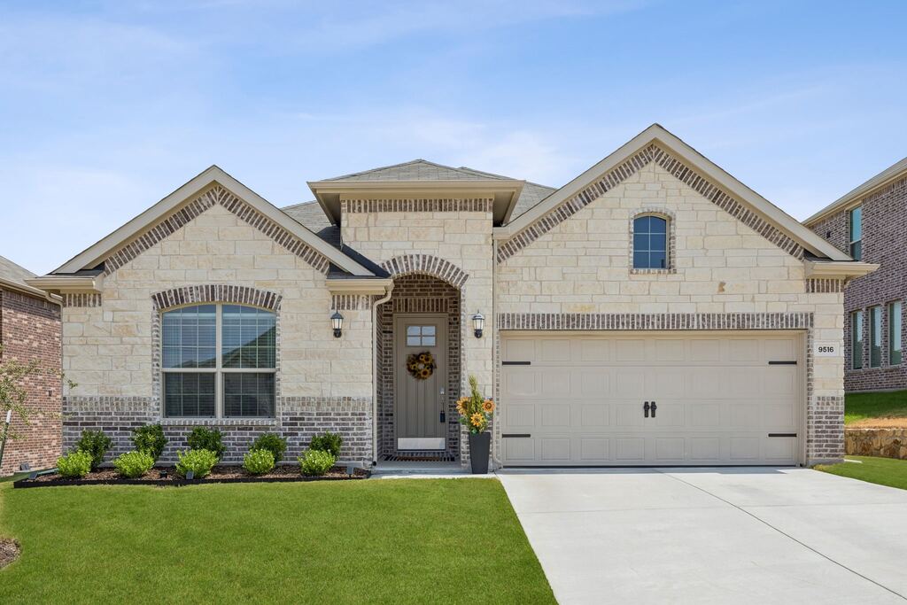 9516 Capehart Road, Fort Worth, TX 76179 — photo 1