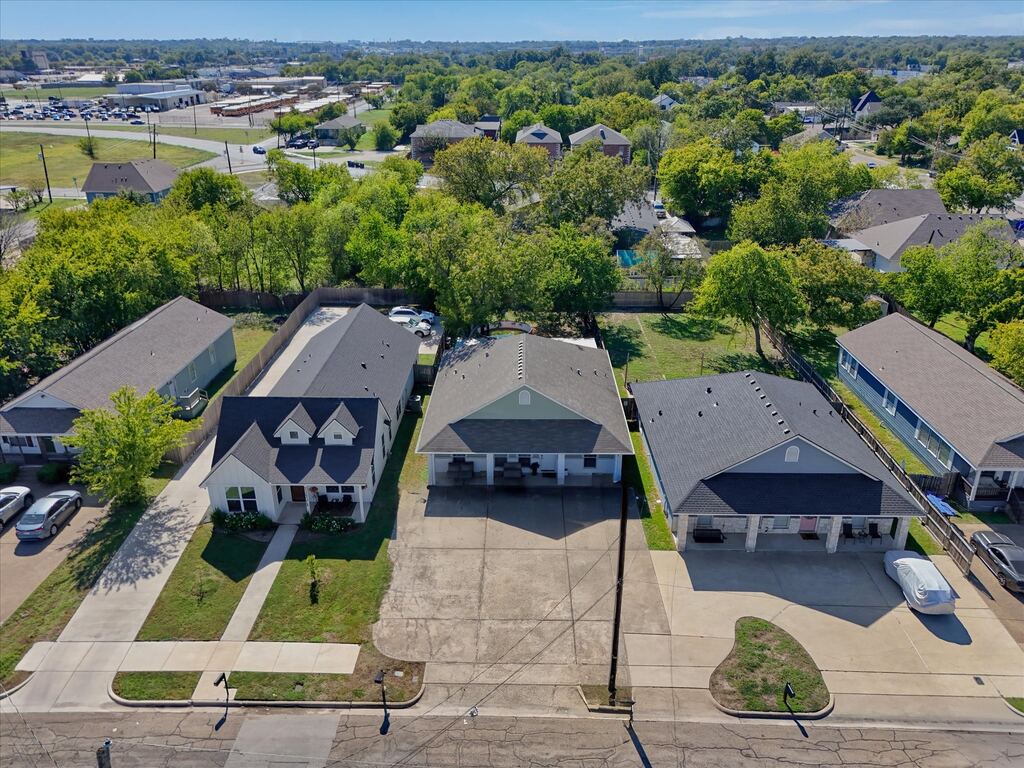 1913 S 16th Street, Waco, TX 76706 — photo 1