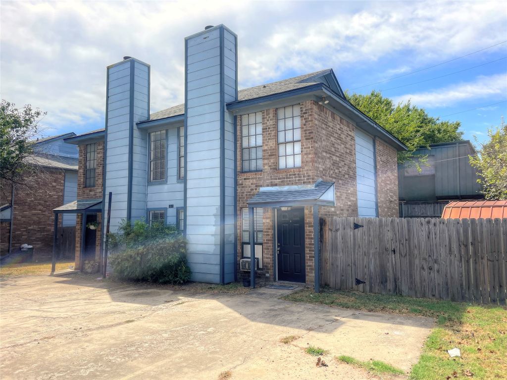 1032 Mckinley Street B, Benbrook, TX 76126 — photo 1