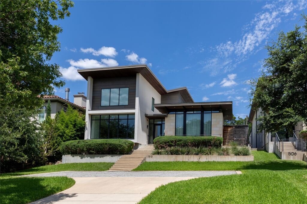 1510 Eastus Drive, Dallas, TX 75208 — photo 1