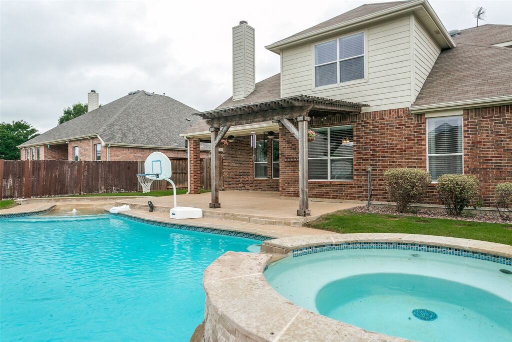 1121 Victory Bells Drive, Fort Worth, TX 76052 — photo 1