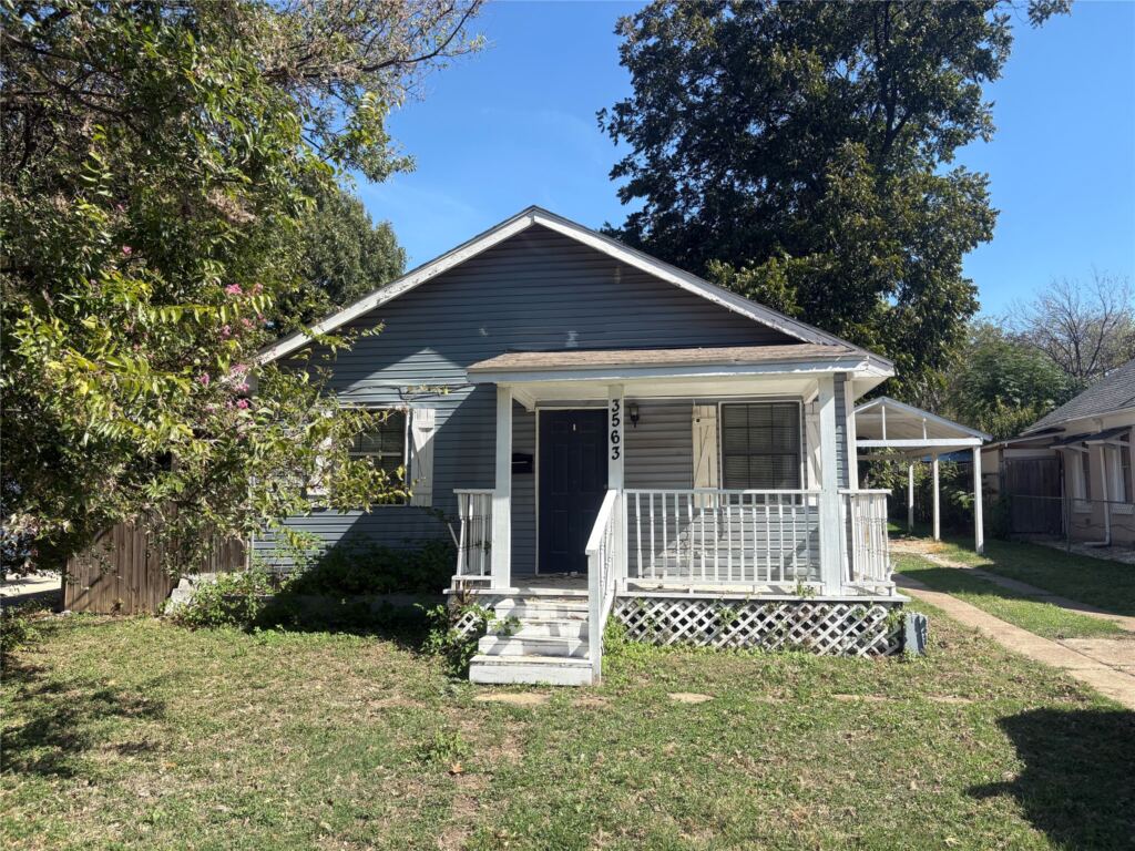 3563 Townsend Drive, Fort Worth, TX 76110 — photo 1