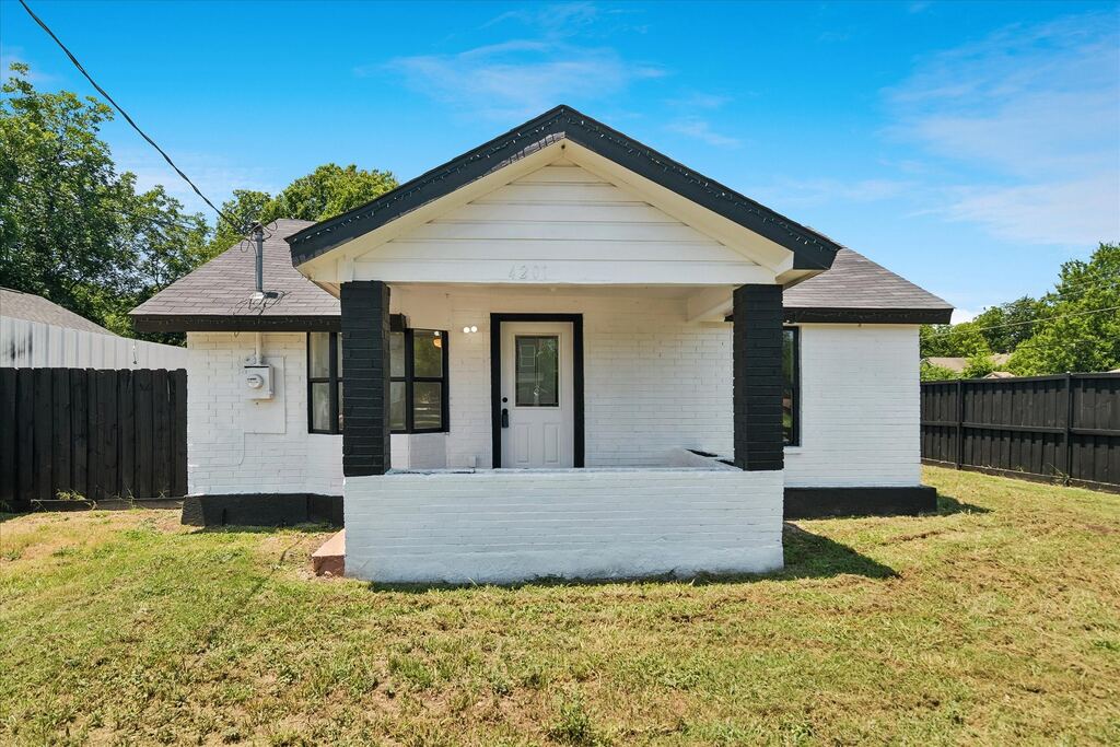4201 Easter Avenue, Dallas, TX 75216 — photo 1