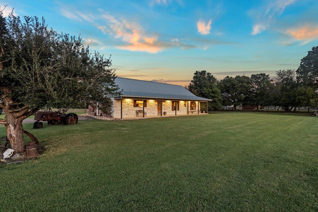 5285 County Road 3226, Lone Oak, TX 75453 — photo 1