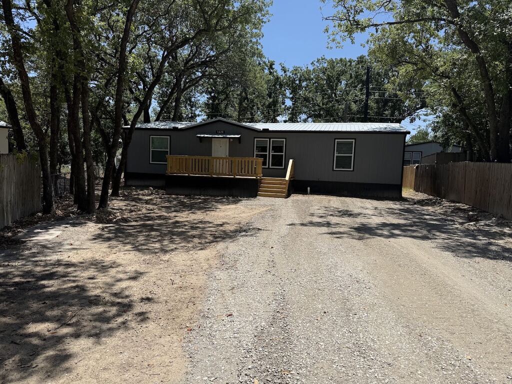 1628 Pelican Court N, Pelican Bay, TX 76020 — photo 1