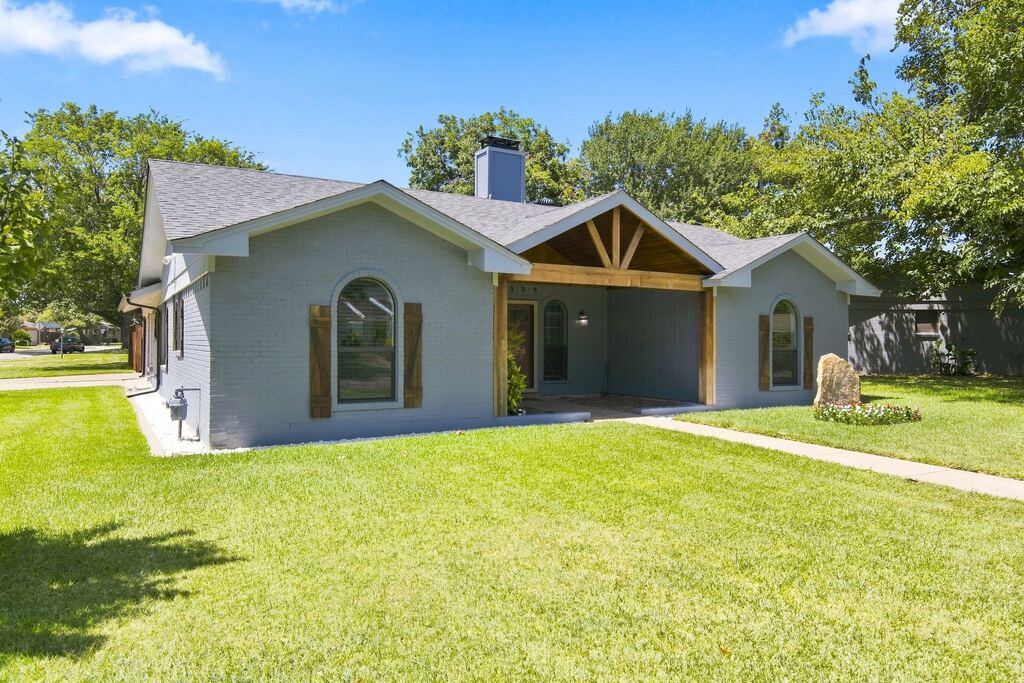 6909 Sandalwood Lane, Fort Worth, TX 76116 — photo 1