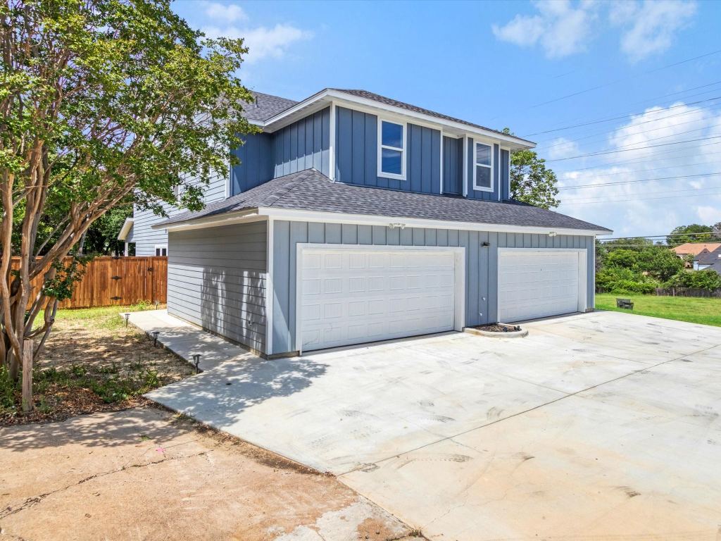 6221 Post Oak Terrace, Fort Worth, TX 76112 — photo 1