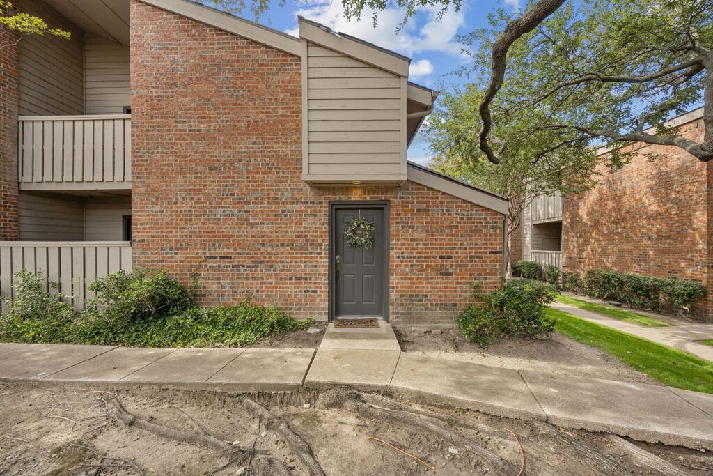 9600 Royal Lane 201, Dallas, TX 75243 — photo 1