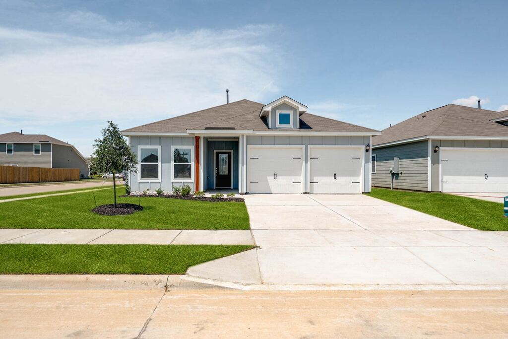1304 Helca Drive, Fort Worth, TX 76140 — photo 1