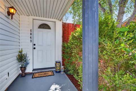 6049 McAfee Drive, The Colony, TX 75056 — photo 2