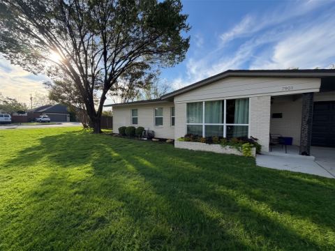 7901 Laura Street, North Richland Hills