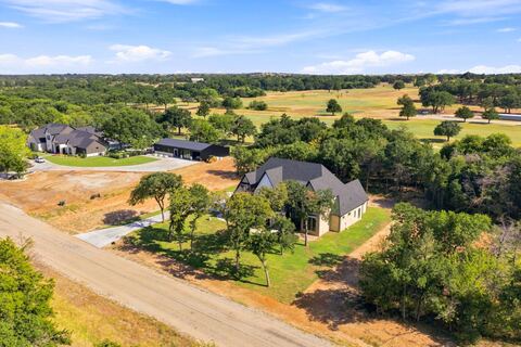 124 Cedar Springs Drive, Decatur, TX 76234 — photo 2
