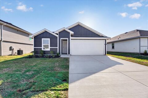 129 Mach Way, Mineral Wells