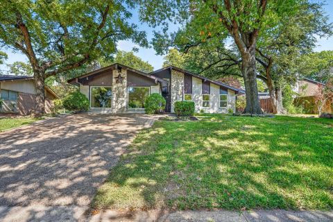 10615 Swallow Lane
