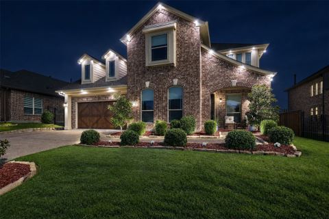 1515 Eminence Lane