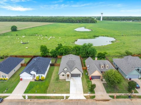 1868 Meadowview, Canton, TX 75103 — photo 2