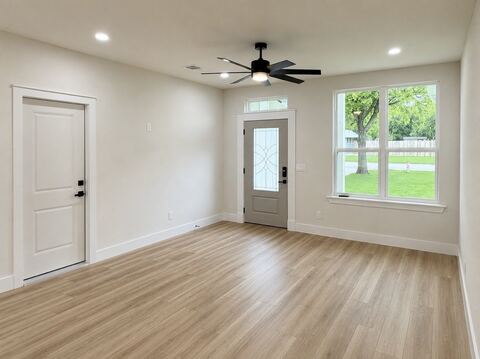 413 N Cleburne Whitney Rd, Rio Vista, TX 76093 — photo 2
