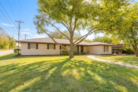 412 N Cummings Drive, Alvarado, TX 76009 — photo 3