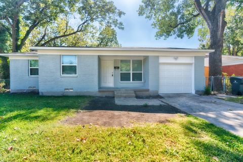 2714 Maple Drive, Garland