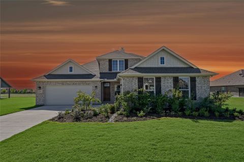 605 Brown Road, Leonard