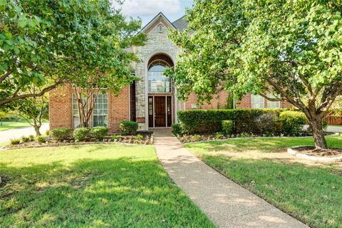 801 Camelot Court, Highland Village