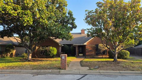 4401 Waycross Drive, Arlington