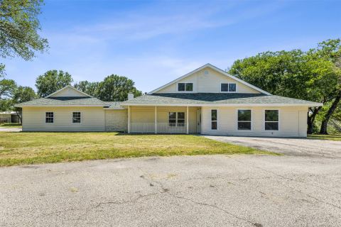 549 W Paloma Court, Fort Worth, TX 76108 — photo 2